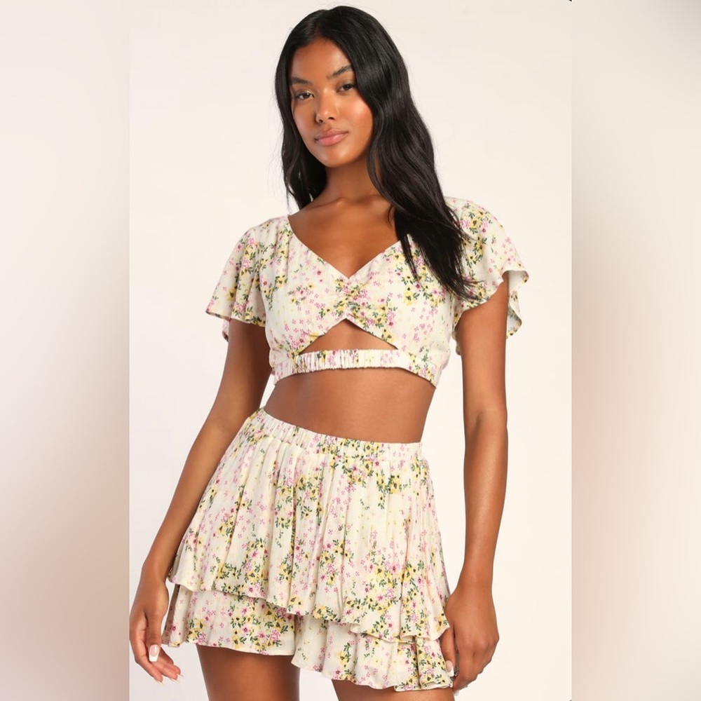 Lulu’s Cream Floral Print Tie-Back Two-Piece Romper